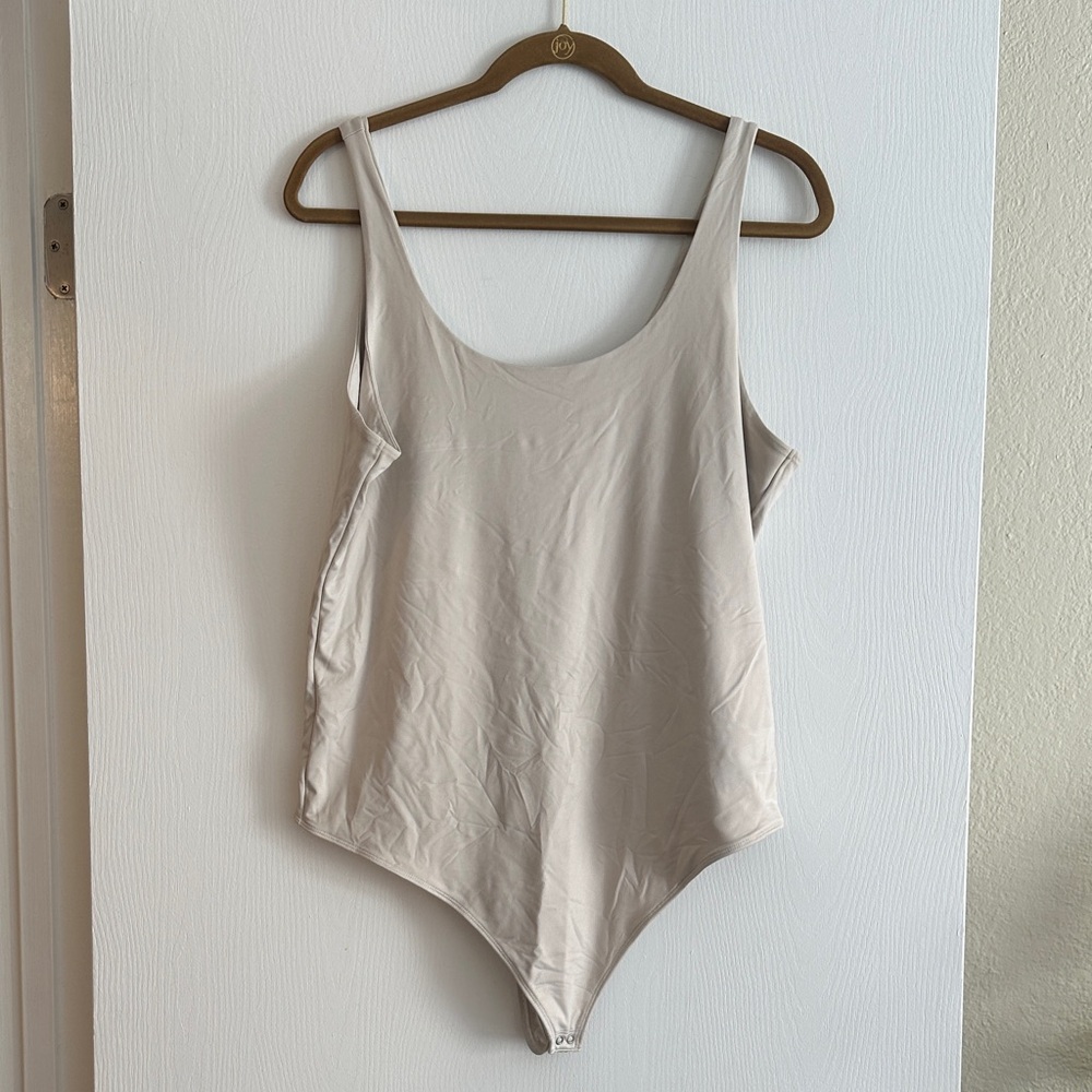 Abercrombie & Fitch Neutral Beige Scoop Neck Bodysuit
